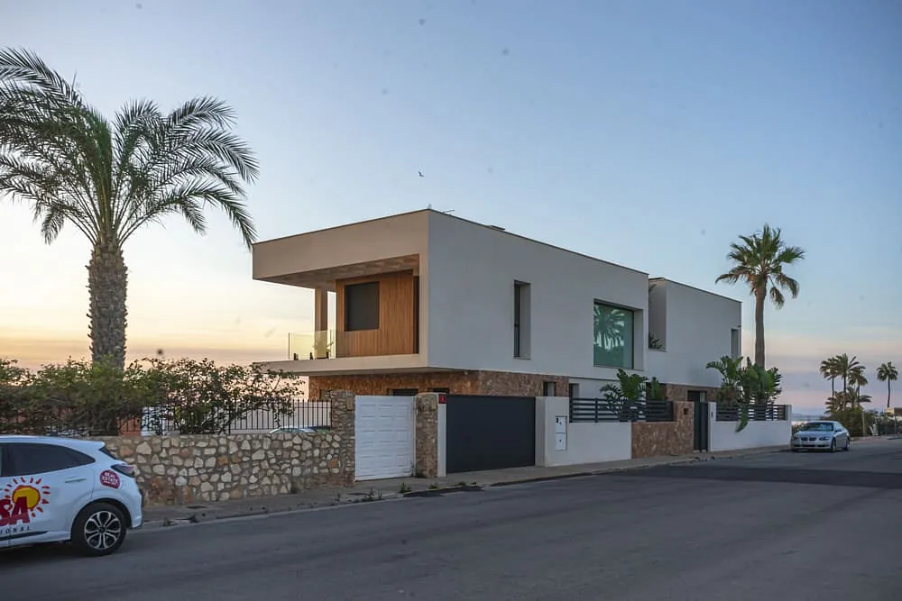 VIVIENDA EN LA VELETA TORREVIEJA